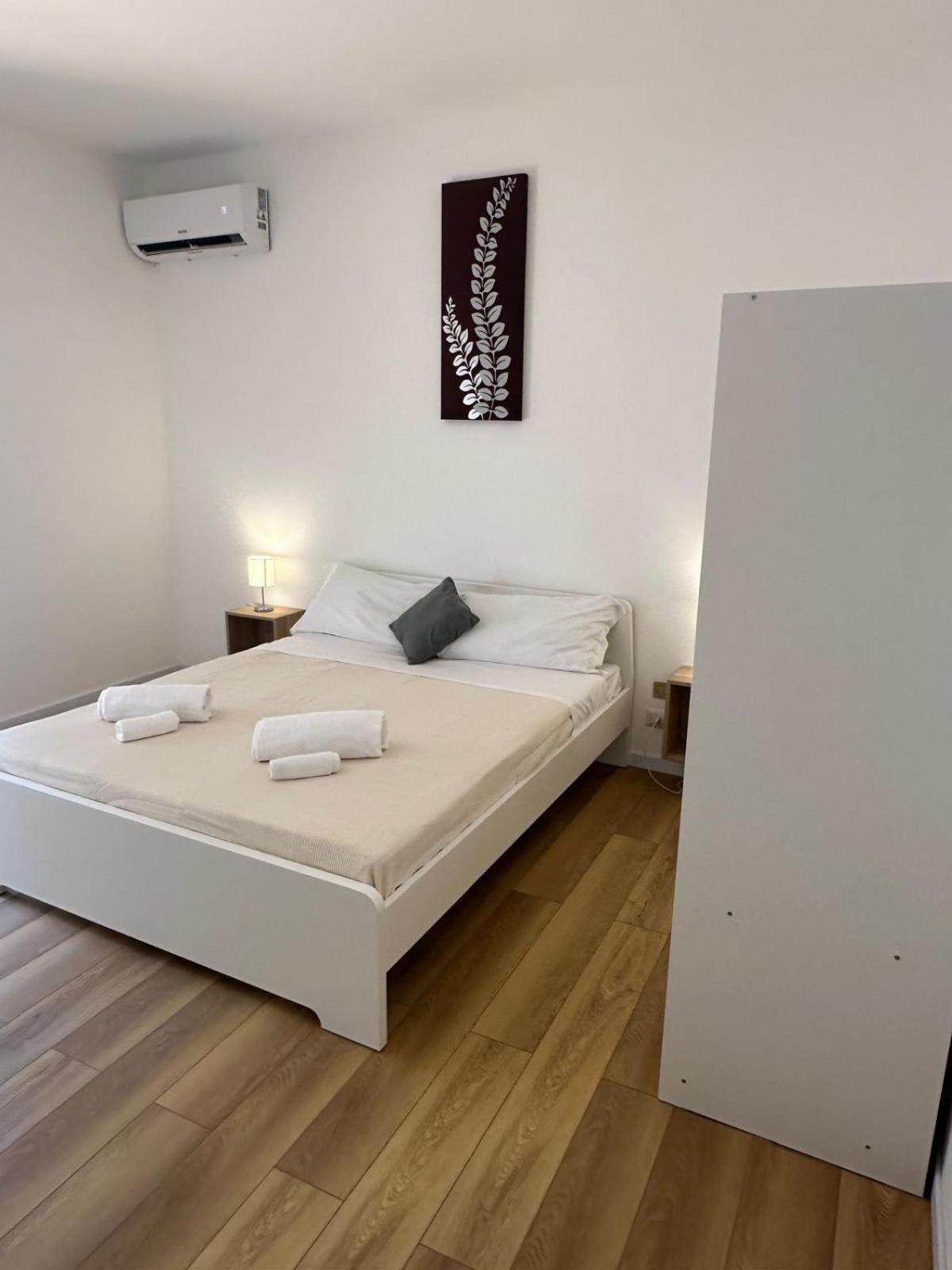 We Home Taormina Center With Parking Exterior foto